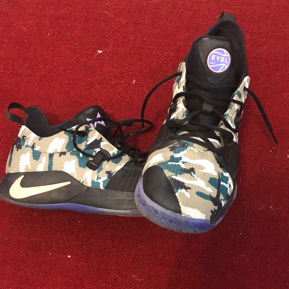Men’s Nike EYBL PG 2 basketball shoe